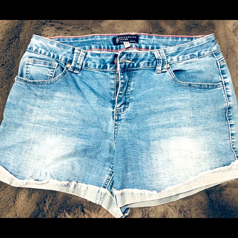 BOOMBOOM JEAN SHORTS- Size 13